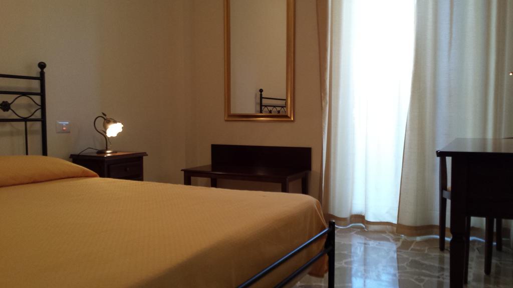 B&B Capo Sant'Alessio Sant'Alessio Siculo Bilik gambar